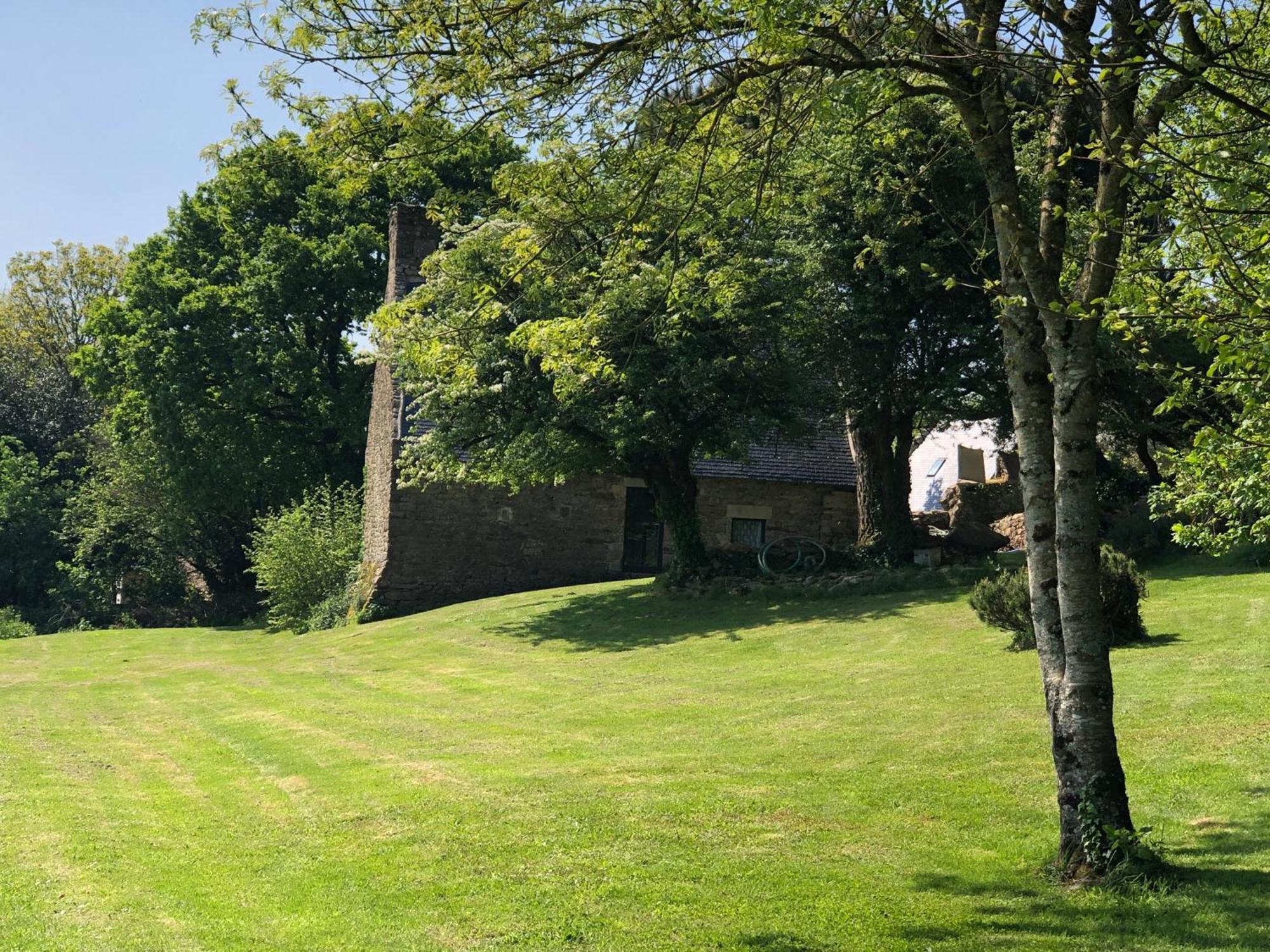 Gite Au Calme 2 A 6 Personnes Dans Un Paysage Totalement Paisible -Plages A 22 Min- Quite Cottage 2 To 6 Persons In Total Peaceful Landscape -Beaches At 22 Min- Landévant Exteriör bild